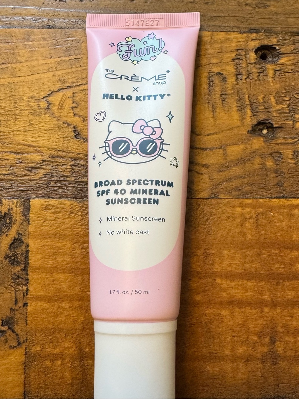 The Crème Shop x Hello Kitty Broad Spectrum SPF 40 Mineral Sunscreen - Pink
